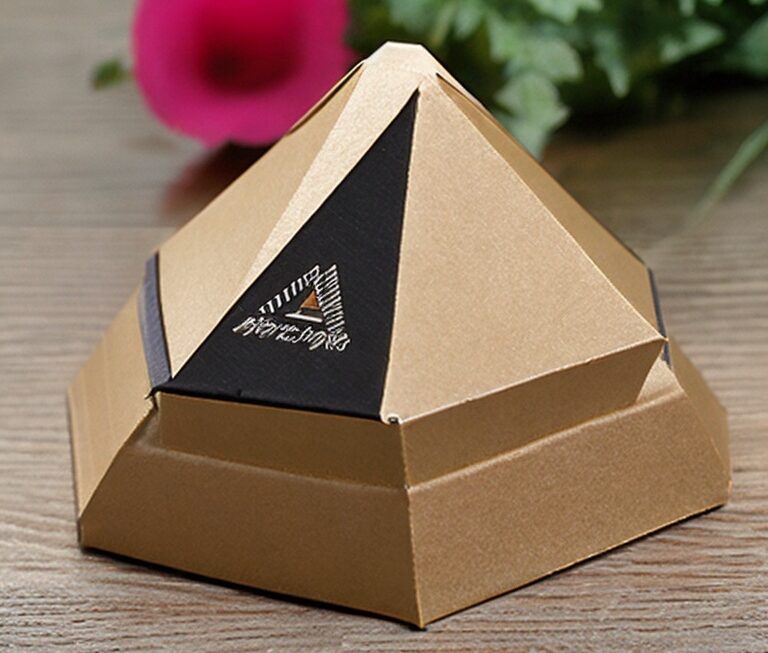 How do Custom Pyramid Boxes Differ from Other Packaging?