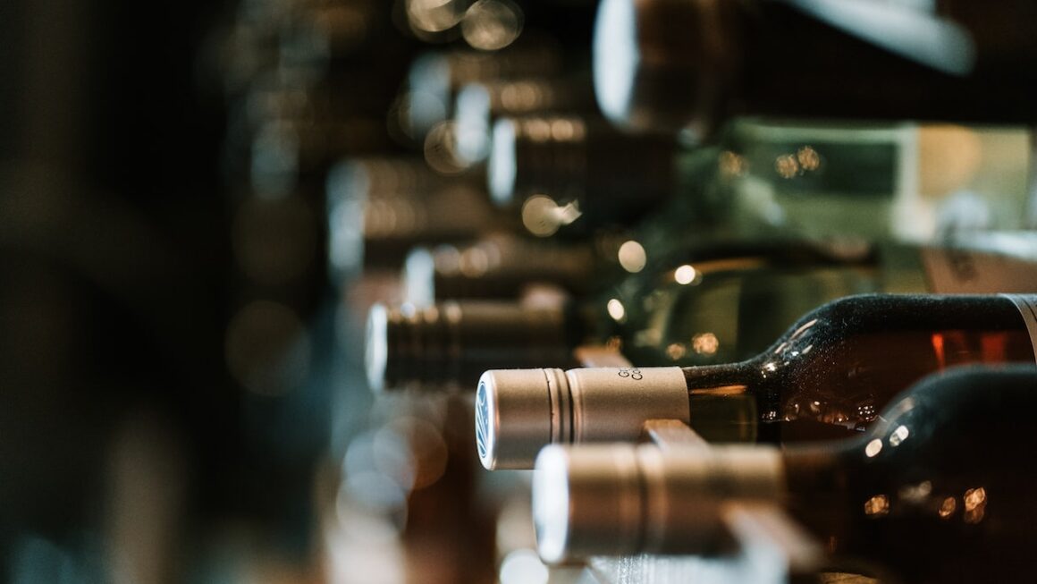 A Guide to Buying the Perfect Bottle of Wine
