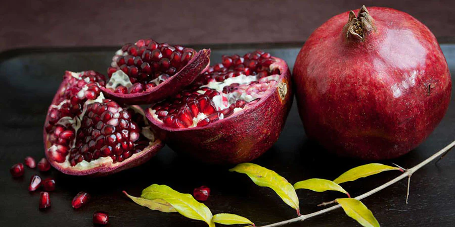 What Are The Health Benefits of Pomegranate For Men?
