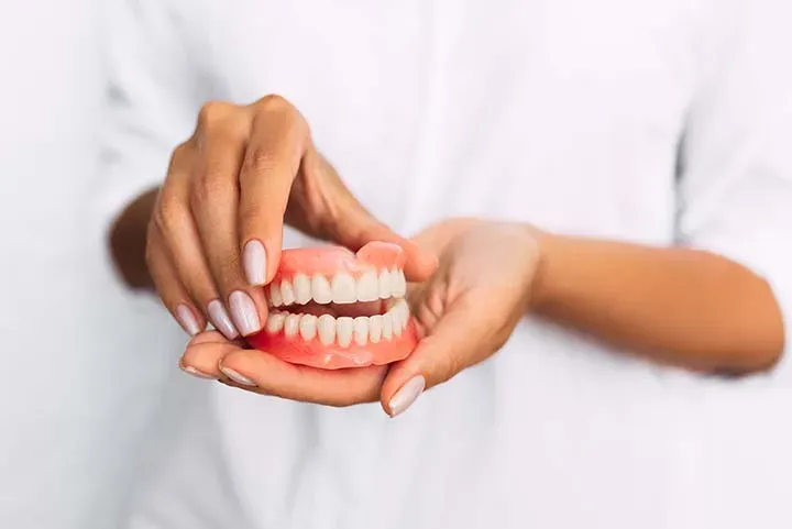 Dentures services