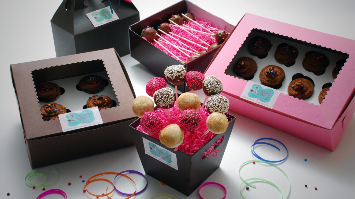 How Packaging helps in attracting Audience with bakery boxes