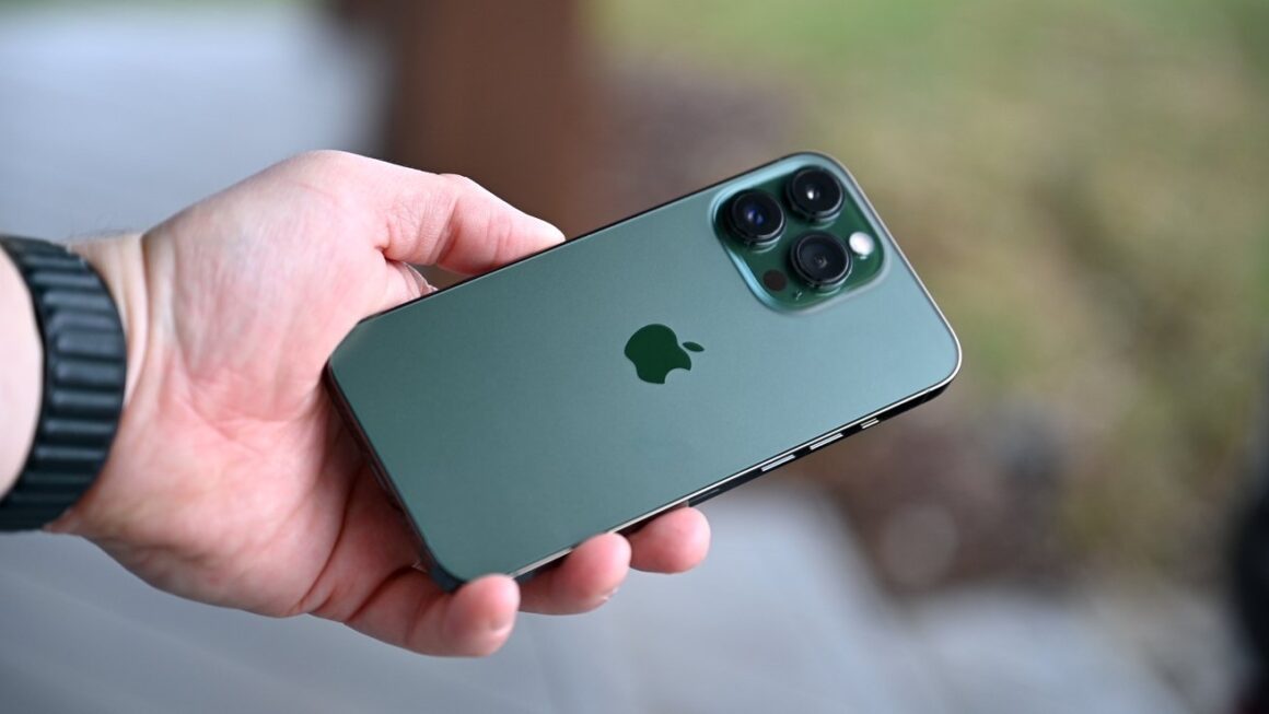 Discover the Cutting-Edge Features of the iPhone 13 Pro