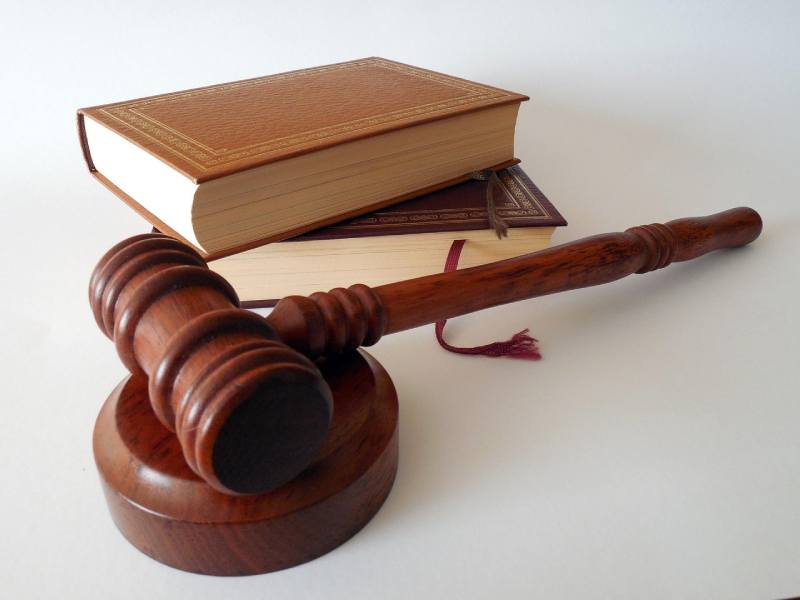 legal aid lawyer